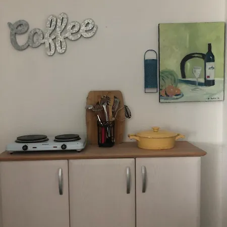 Med Egen Indgang Og Bad *