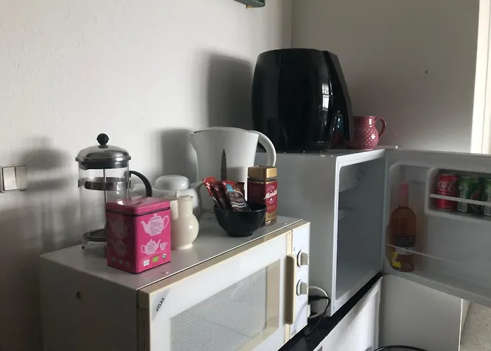 Med Egen Indgang Og Bad 게스트하우스 *